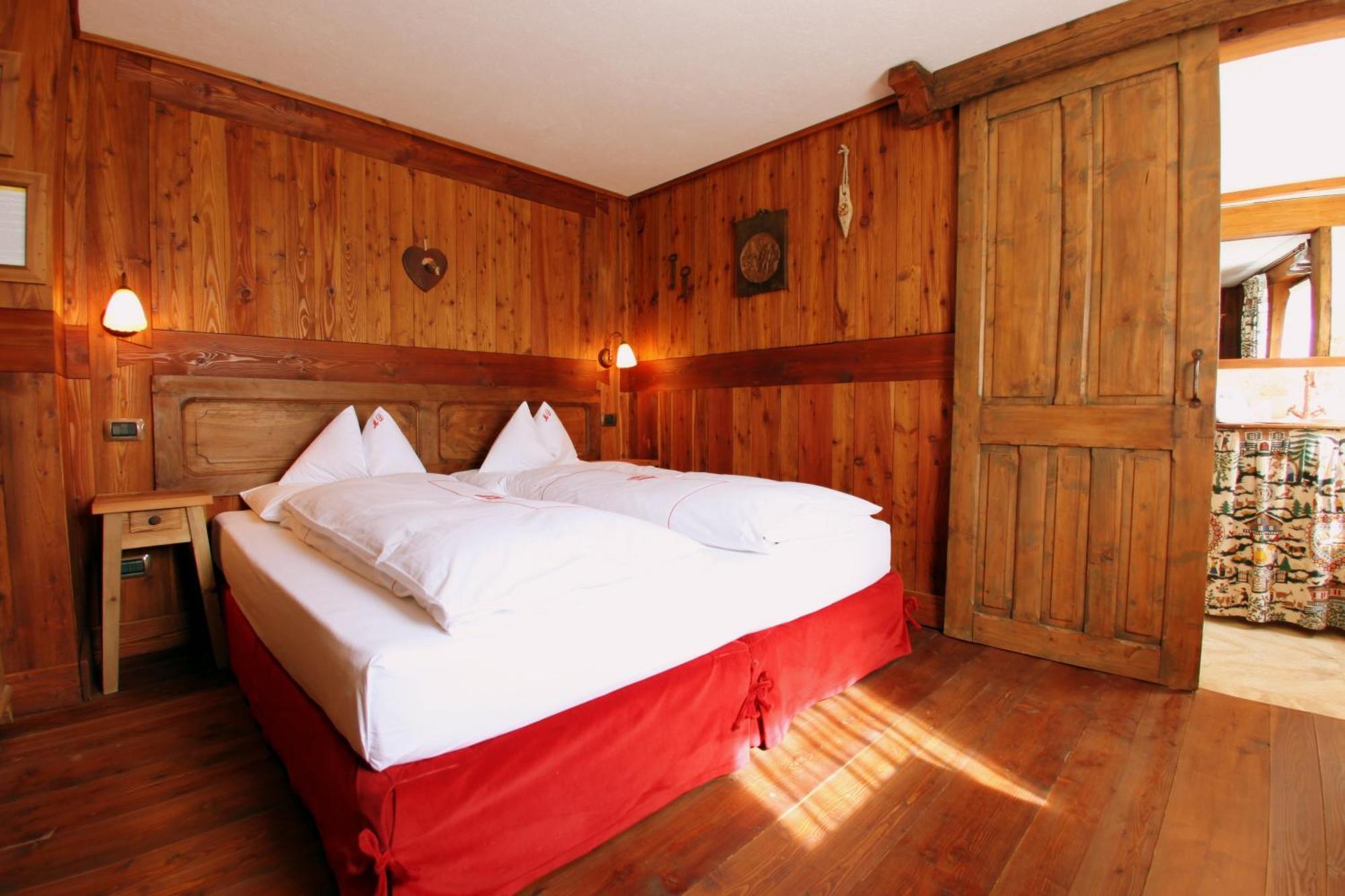 Eco Chalet Maison Dominique Challand-Saint-Anselme Buitenkant foto