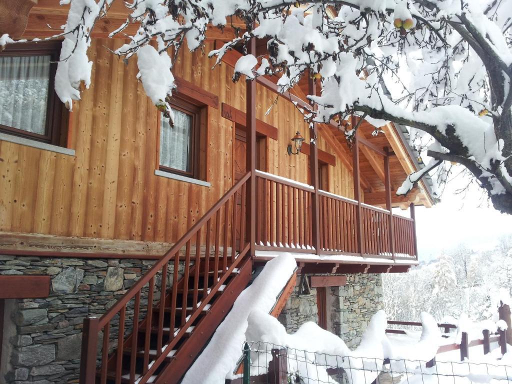 Eco Chalet Maison Dominique Challand-Saint-Anselme Buitenkant foto