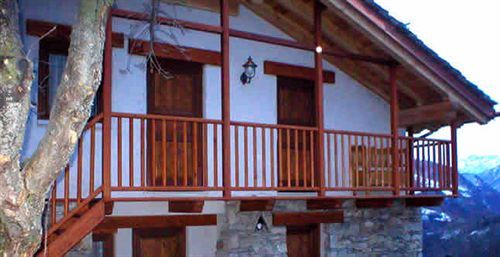 Eco Chalet Maison Dominique Challand-Saint-Anselme Buitenkant foto