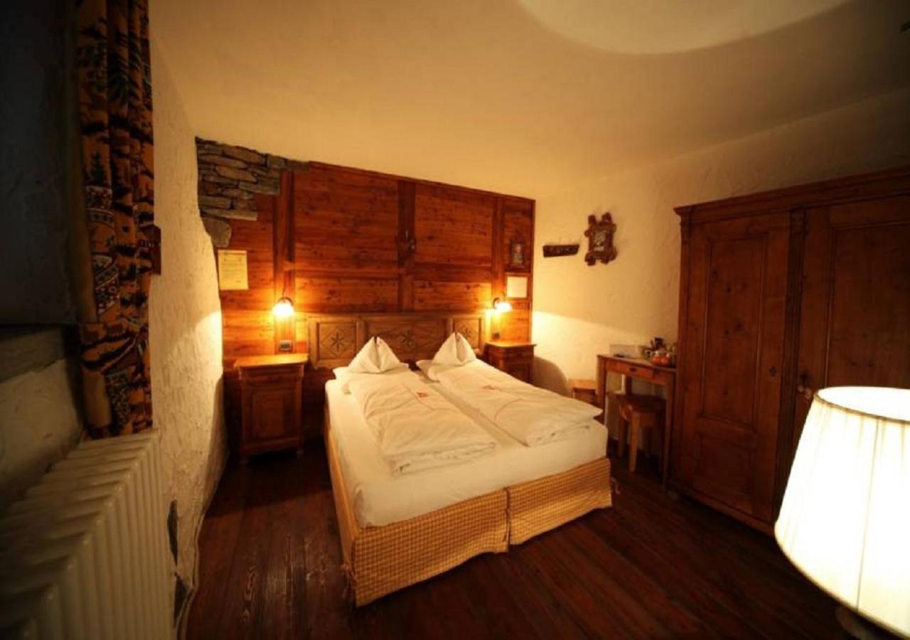 Eco Chalet Maison Dominique Challand-Saint-Anselme Buitenkant foto